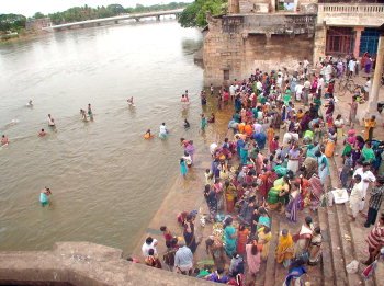 aadiperukku-festival-tamilnadu.jpg